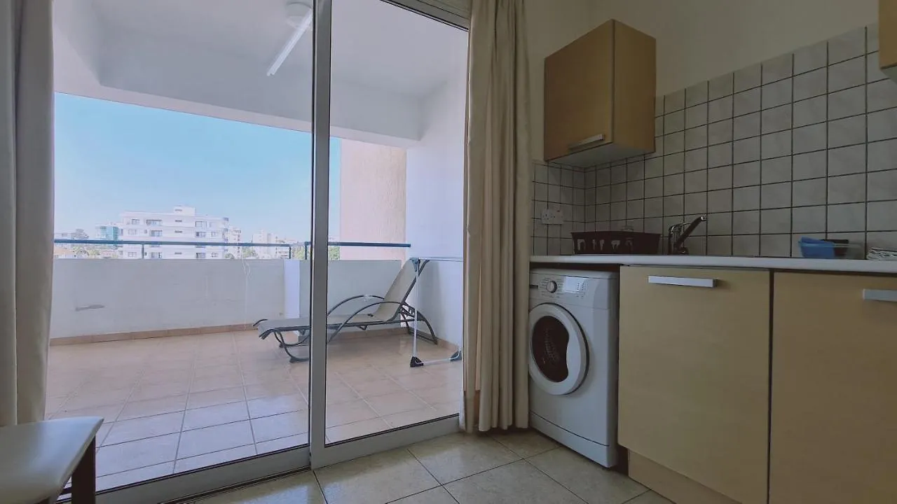 Stay Suncity Apartment Larnaca