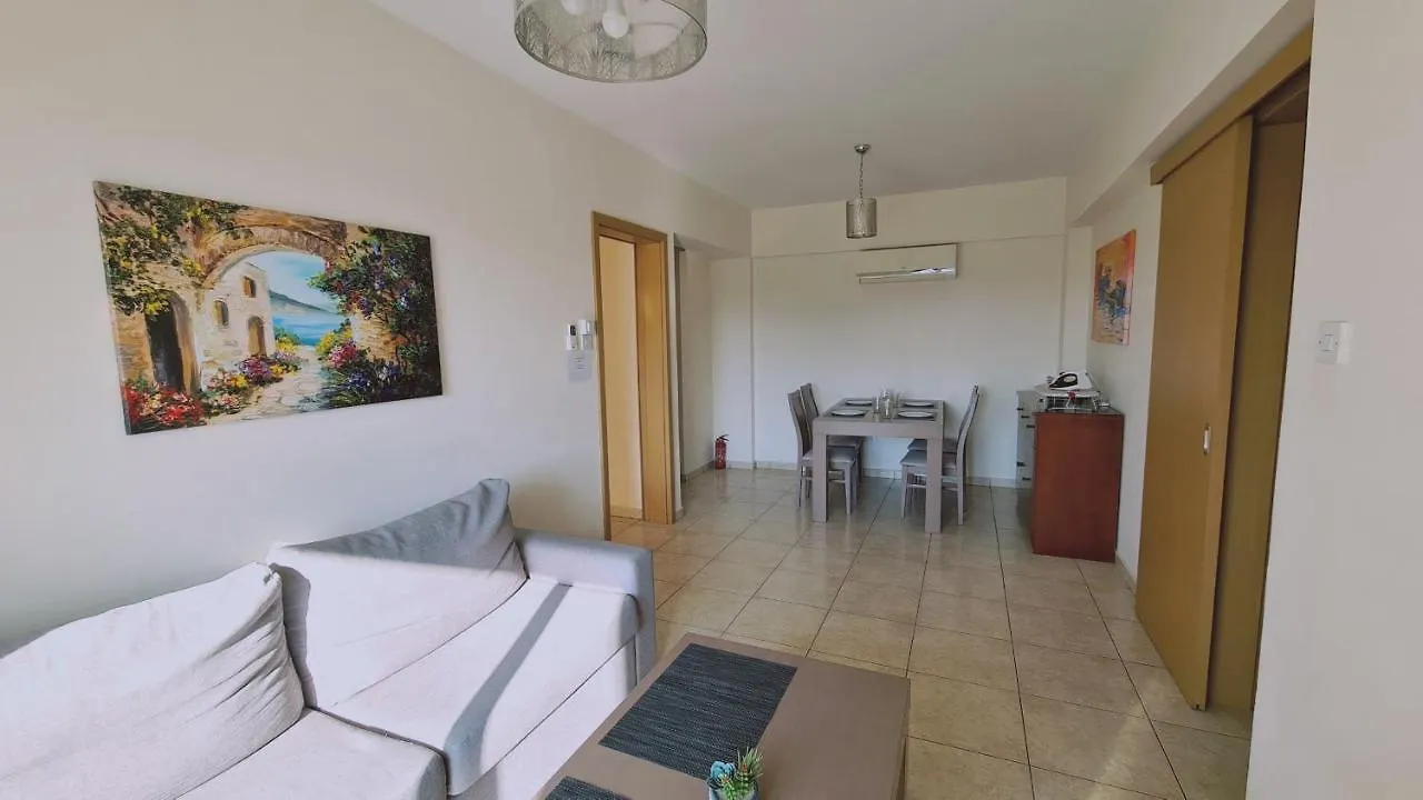 Stay Suncity Apartment Larnaca 0*,